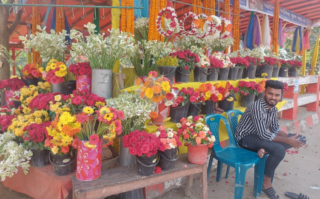 https://www.novanews24.com/wp-content/uploads/2023/11/Flower-garden5.jpg